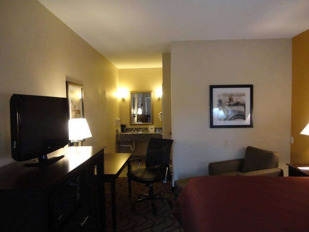 Best Western Lake Conroe Montgomery Extérieur photo