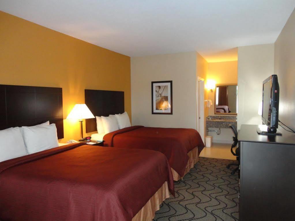 Best Western Lake Conroe Montgomery Extérieur photo